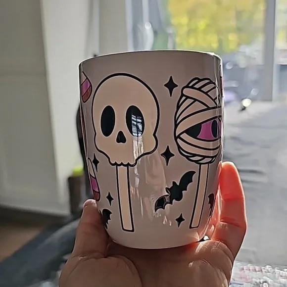 Cute halloween mug!!!! - Picture 3 of 5
